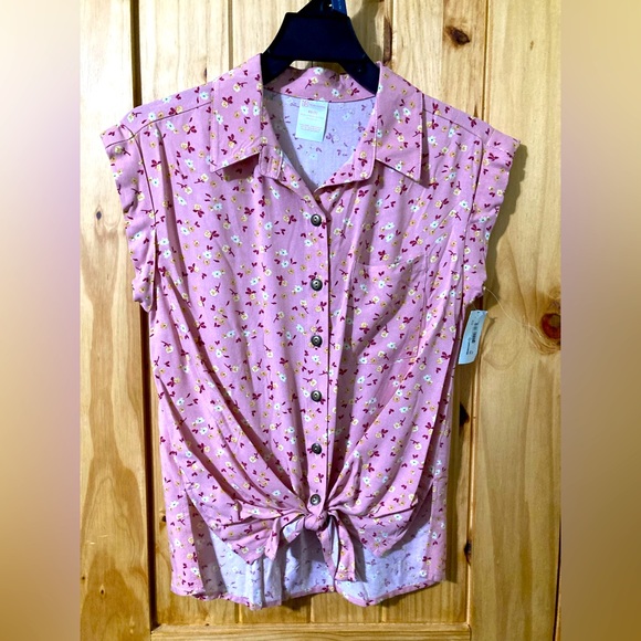 NWT - No Boundaries size XS (1) juniors button-down, tie-front blouse - Picture 1 of 5